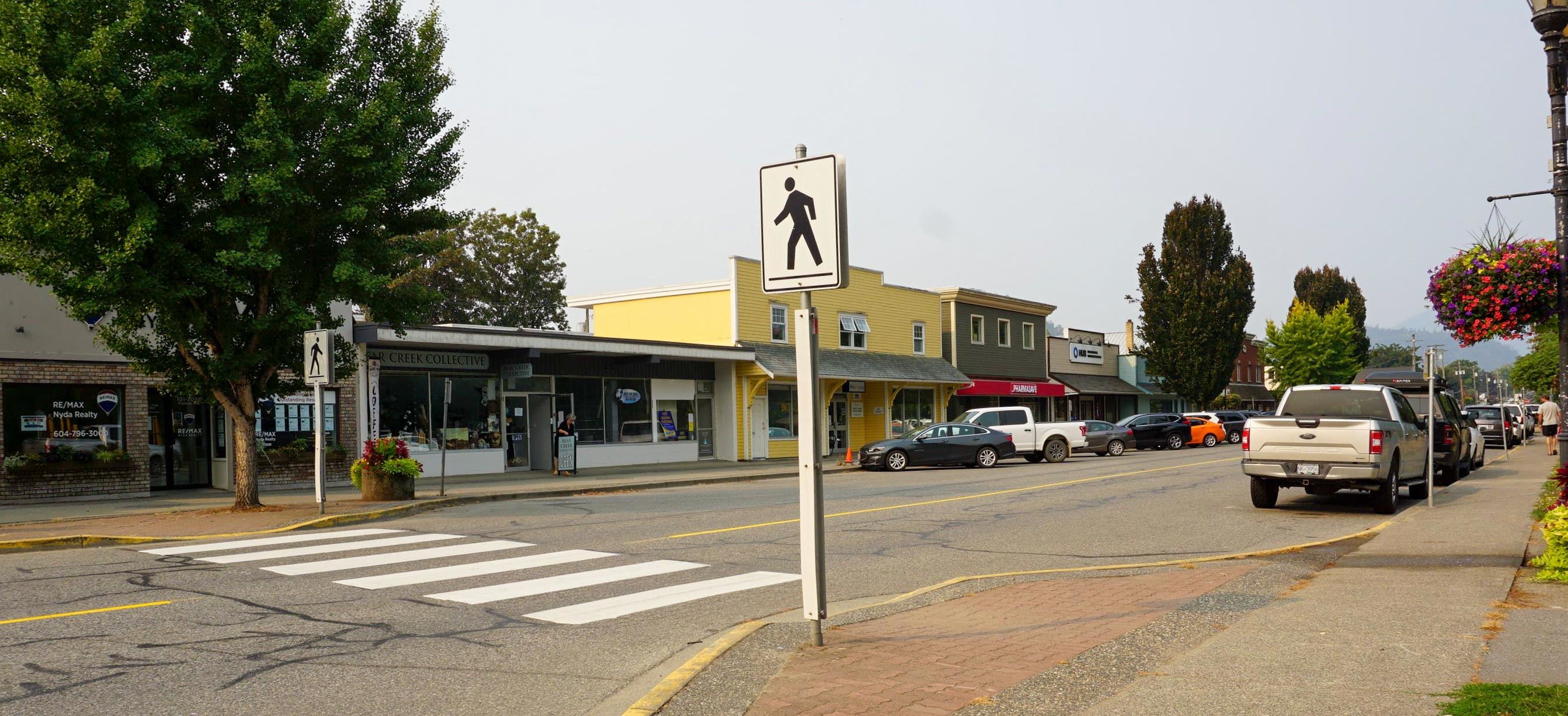 7630167.jpg